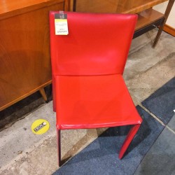 SERIE DE 4 CHAISES ROUGES CUIR ITALIEN