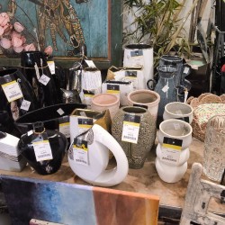 VASE DIVERS
