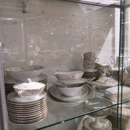 SERVICE A DINER EN PORCELAINE CHINOISE 