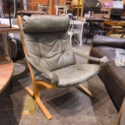 PAIRE DE FAUTEUILS  WESTNOFA FURNITURE