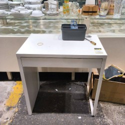 BUREAU IKEA BLANC 1T