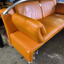 CANAPE DESIGN CUIR ORANGE 2 PLS