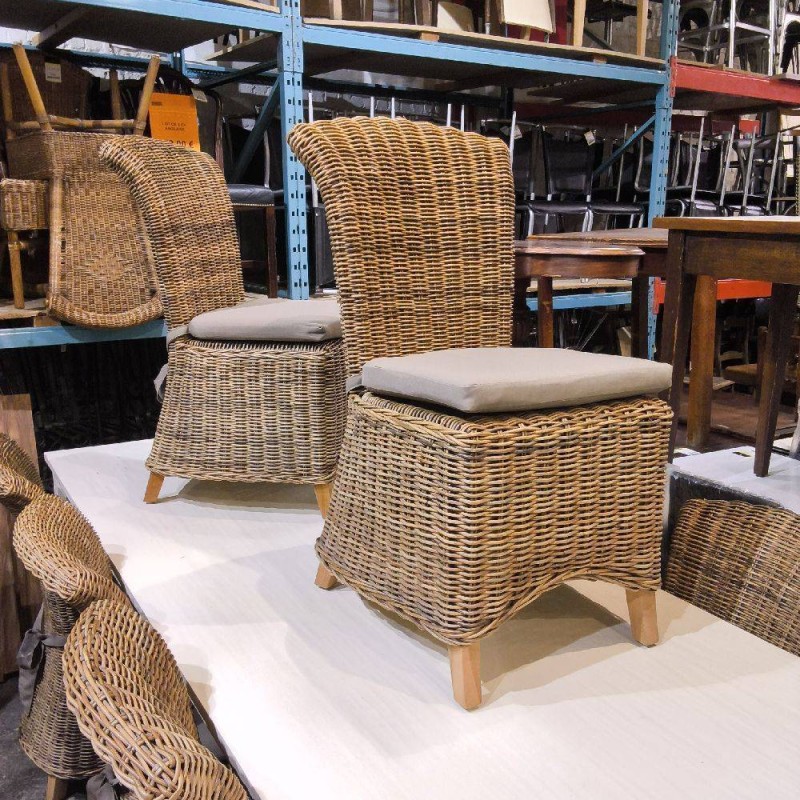 LOT DE 8 CHAISES EN ROTIN LUIGI RATTAN FURNITURE