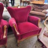 FAUTEUIL EN VELOUR ROUGE 