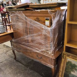 MEUBLE STYLE LOUIS XV 2P 2T