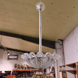 LUSTRE EN VERRE MOULÉ