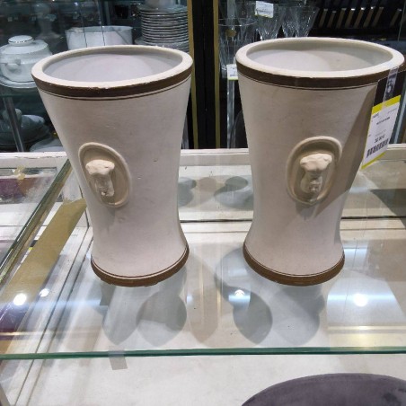 PAIRE DE VASES 
