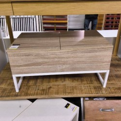 TABLE BASSE MODERNE
