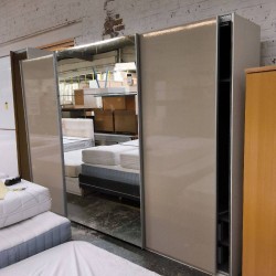 CHAMBRE MODERNE LAQUE ( LIT+COM+CHEV+GDR)