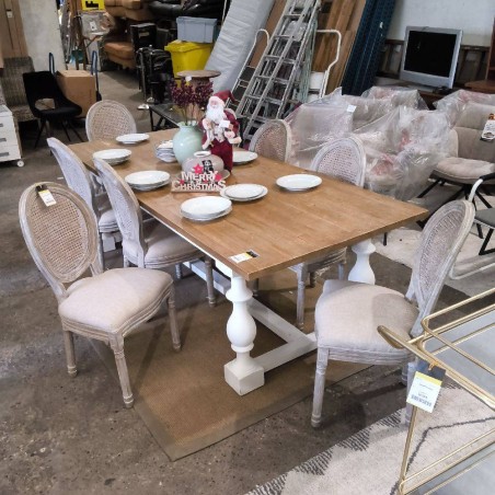 LOT DE 8 CHAISES MEDAILLON 