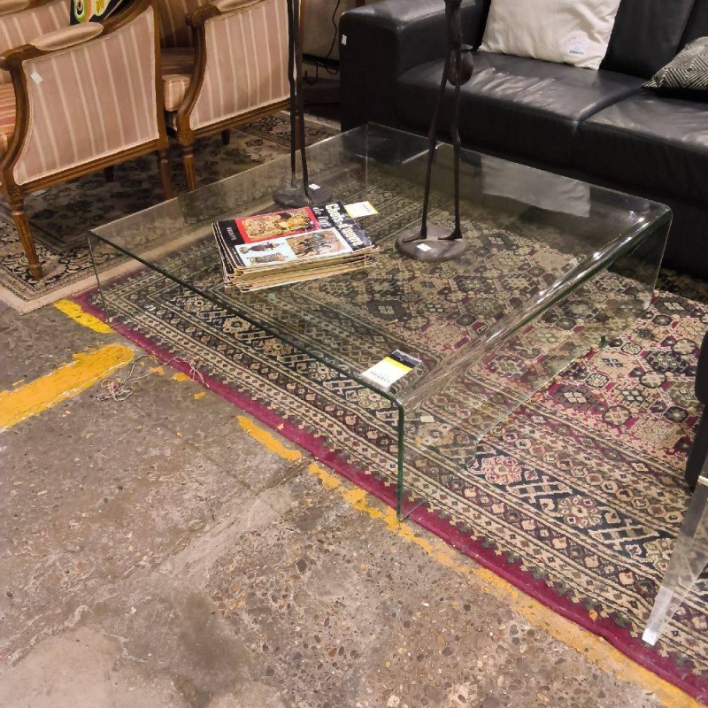 TABLE BASSE EN VERRE 