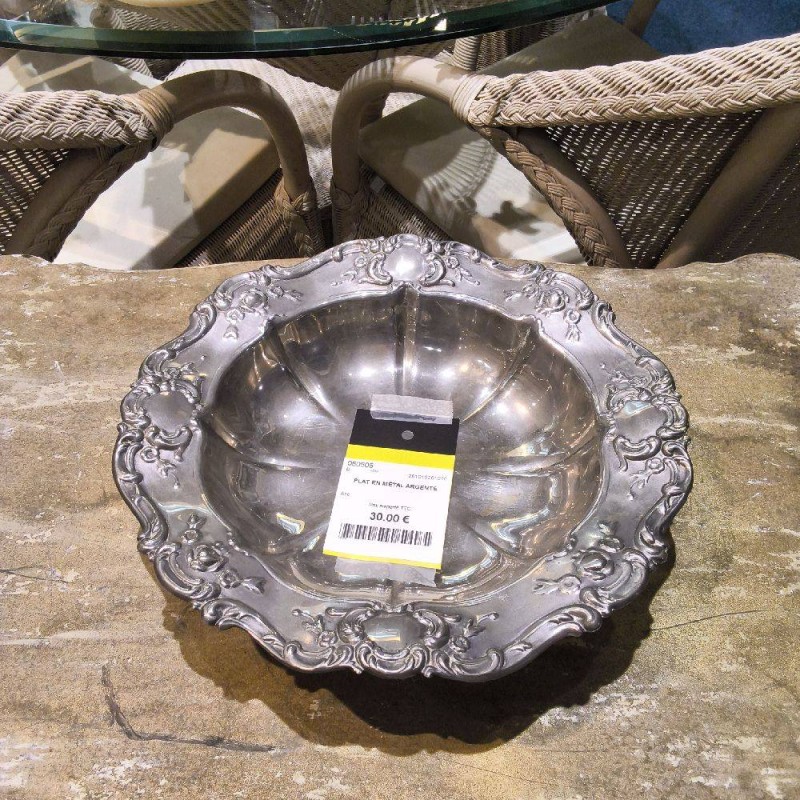 PLAT EN MÉTAL ARGENTÉ