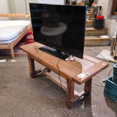 TABLE BASSE EN CHENE