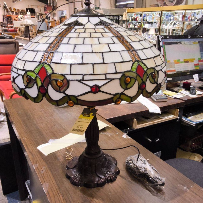 LAMPE STYLE TIFFANY 868