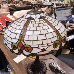 LAMPE STYLE TIFFANY 868