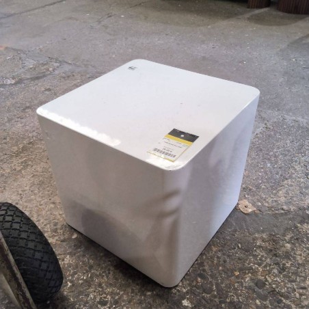 CUBE BLANC EN L ETAT